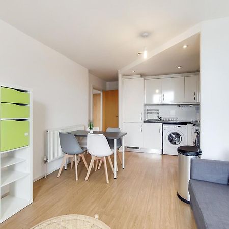 Fully Serviced Two Bed Apartment By Excel & O2 Londres Exterior foto
